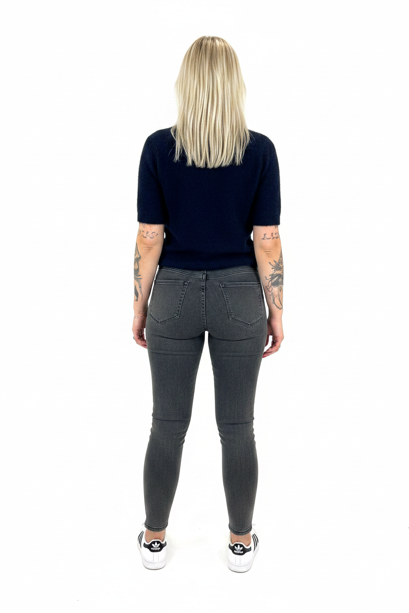 Italiensk sweater med kort ærmer og med uld
