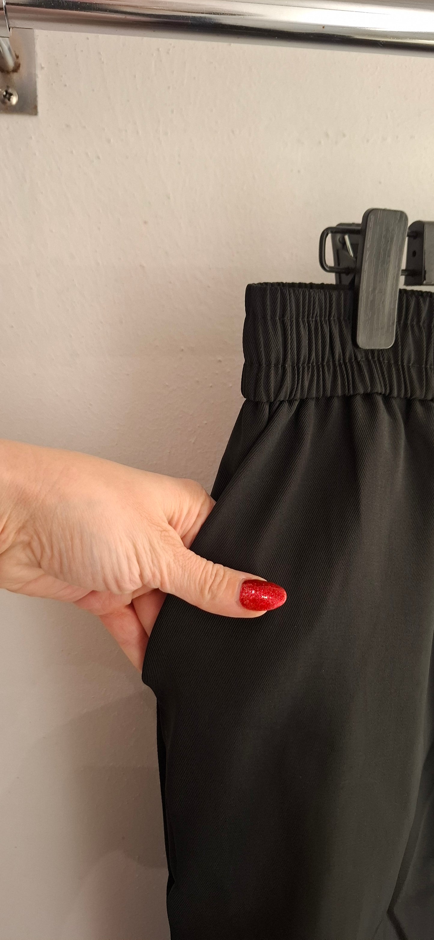 Moderne Bukser med elastik sort farve unisex