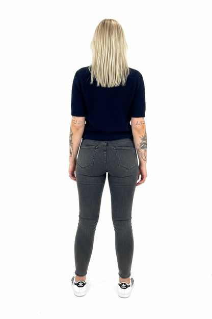 Italiensk sweater med kort ærmer og  med uld