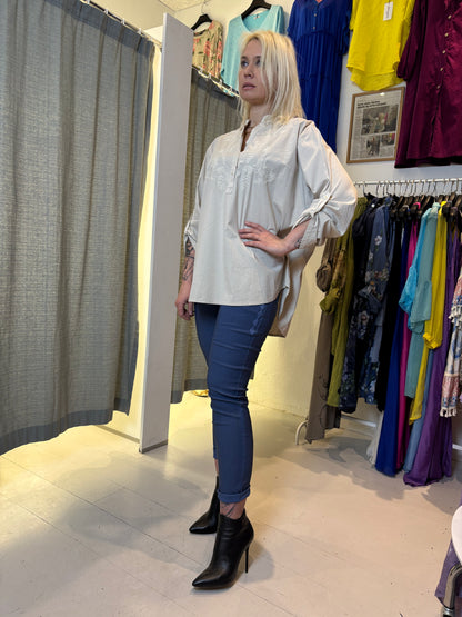 Bluse italiensk 100% bomuld