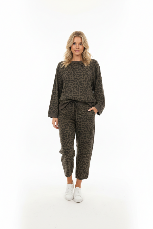 strikket leoparddragt