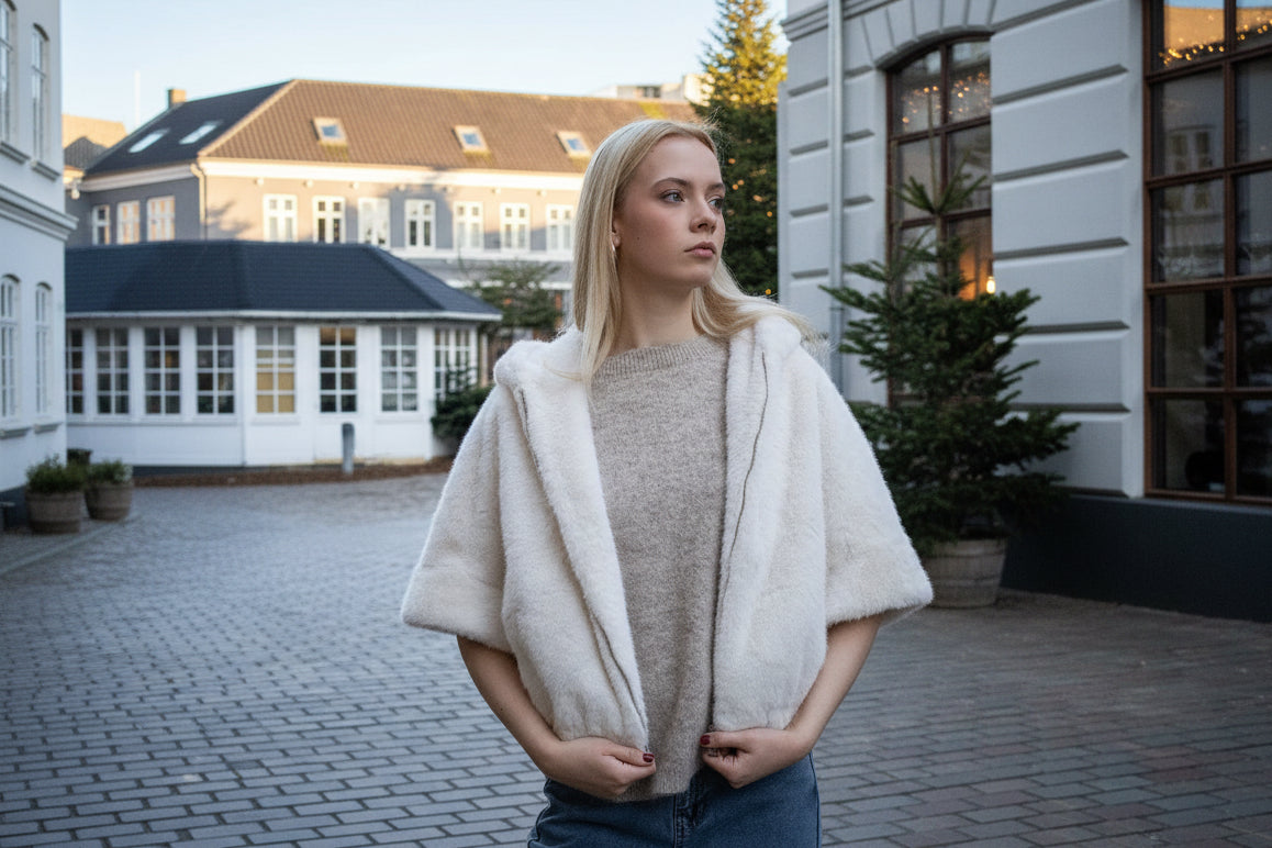 Imiteret kvinde Pels jakke med hætte