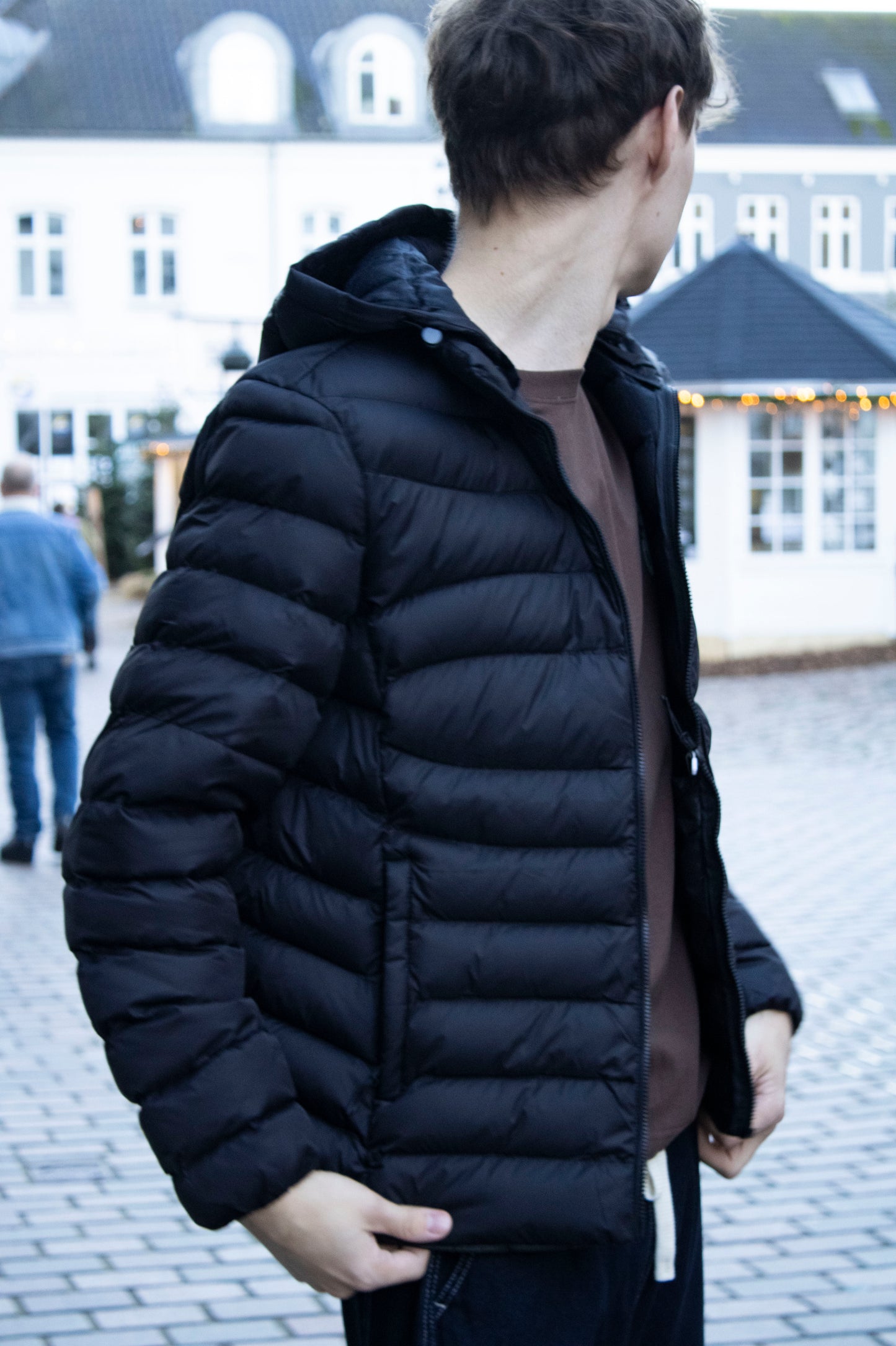 Kort vinter jakke med Aftagelig Hætte