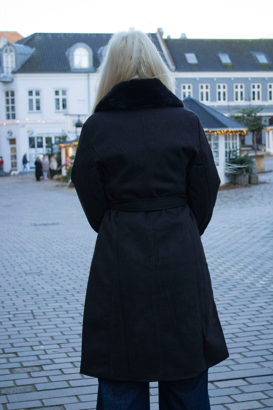 Elegant Classic Dame Frakke