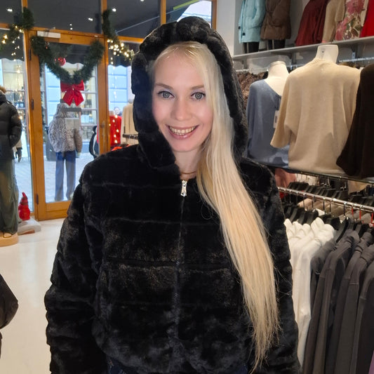 Kort Sort kvinde Pels jakke - Luksuriøs Elegance