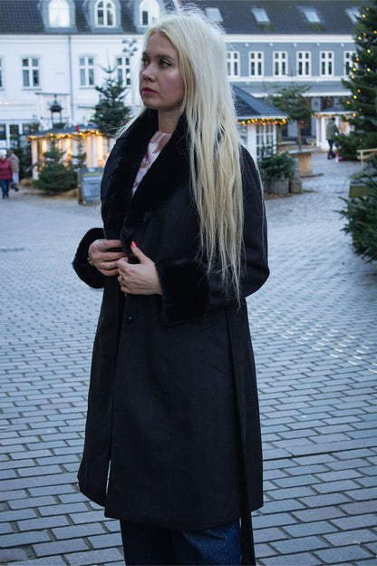 Elegant Classic Dame Frakke