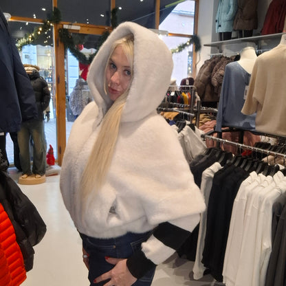 Imiteret kvinde Pels jakke med hætte