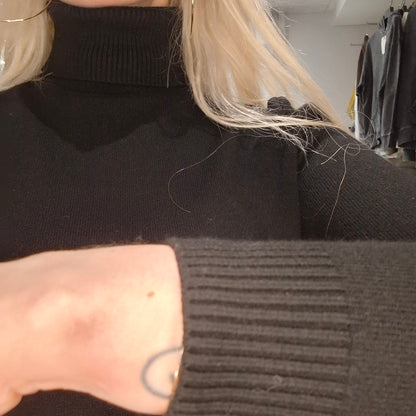 Rullekrave sweater